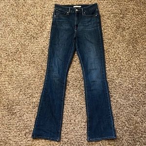 Levi’s 725 high waisted bootcut 8x32